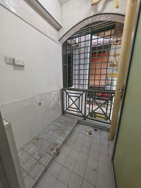 Rose Vista untuk Untuk Disewa - RM 1,500 /bulan, Mac 2026 - Balcony - PropertyGuru.com.my