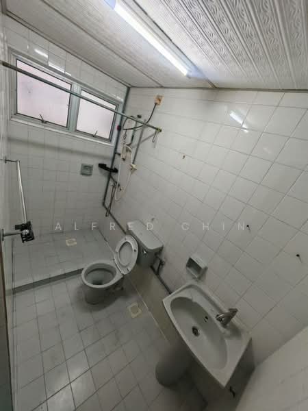Rose Vista untuk Untuk Disewa - RM 1,500 /bulan, Mac 2026 - Bathroom - PropertyGuru.com.my