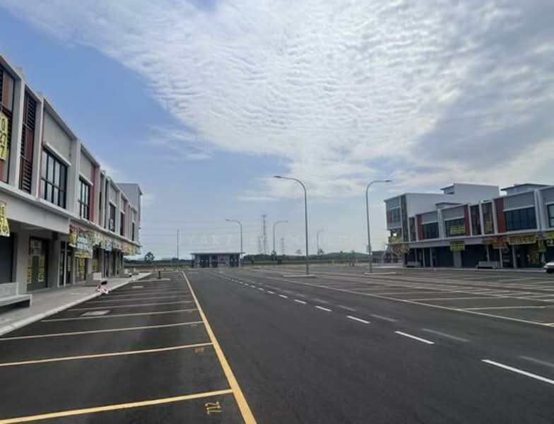 Shop for Sale in Telok Panglima Garang (Selangor) - Yk Yong - Exterior - PropertyGuru.com.my