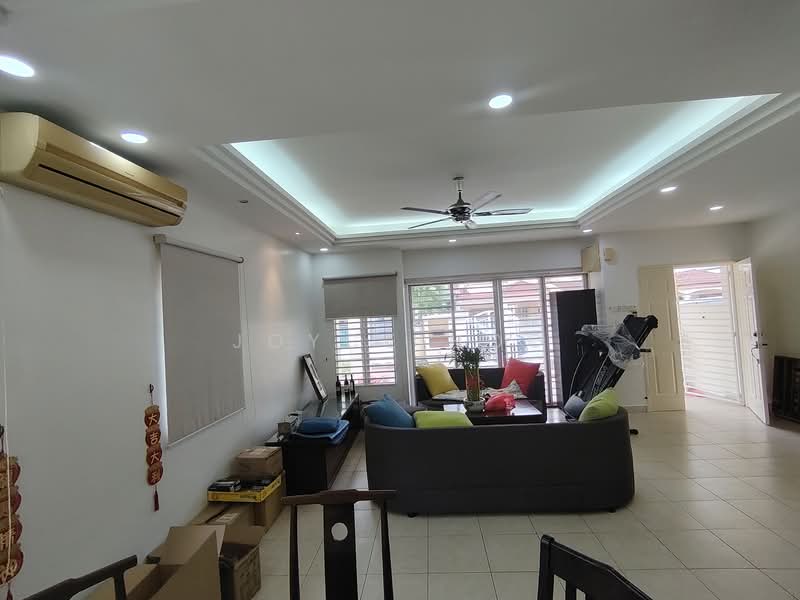Puteri 12 untuk Untuk Disewa - RM 2,800 /bulan, Mac 2026 - Living Room - PropertyGuru.com.my