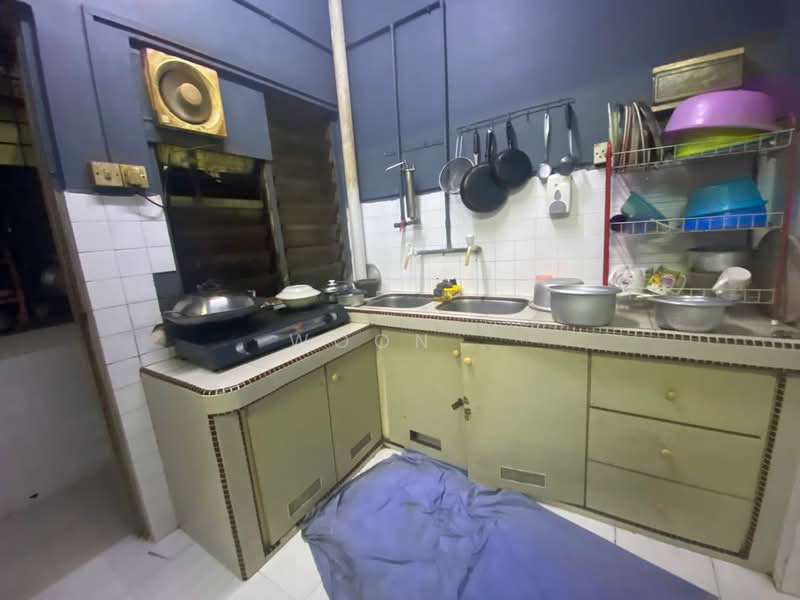 Flat for Sale at Taman Malinja - Woon . - Kitchen - PropertyGuru.com.my