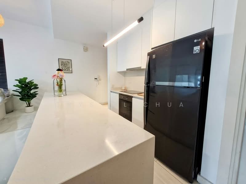 Kondominium untuk Dijual di One Central Park - Crystal Chua - Kitchen - PropertyGuru.com.my