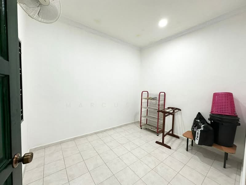 Shop for Sale in Taman Senai Utama (Kulai) - Marcus Loh - Interior - PropertyGuru.com.my
