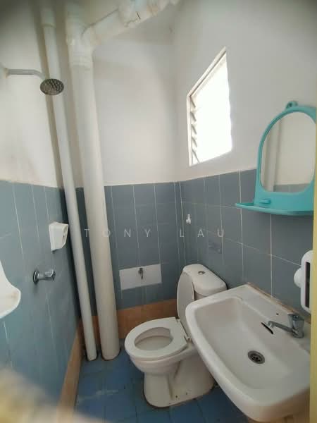 Apartment for Rent at Residensi Bistaria - Tony Lau - Bathroom - PropertyGuru.com.my