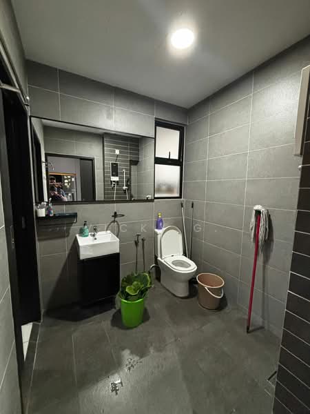 2-storey Terraced House for Sale in U16, Elmina Gardens (Shah Alam) - Vicky G. - Bathroom - PropertyGuru.com.my