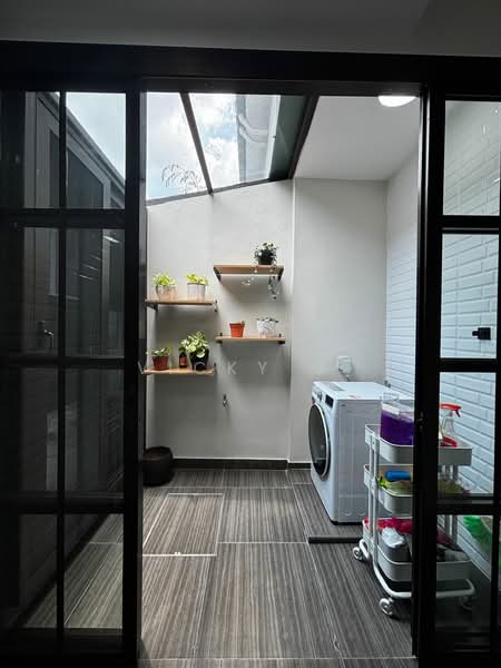 2-storey Terraced House for Sale in U16, Elmina Gardens (Shah Alam) - Vicky G. - Interior - PropertyGuru.com.my