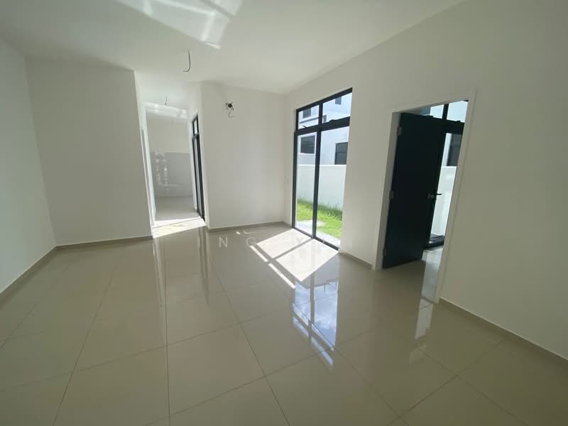Cluster House for Sale in Eco Botanic 2 (Iskandar Puteri (Nusajaya)) - Ing Xin - Living Room - PropertyGuru.com.my