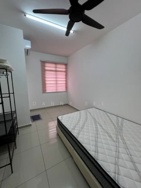 Kelapa Sawit Kulai Saujana Jaya Double Storey Terrace House untuk Untuk Disewa - RM 2,300 /bulan, Mac 2026 - Bedroom - PropertyGuru.com.my
