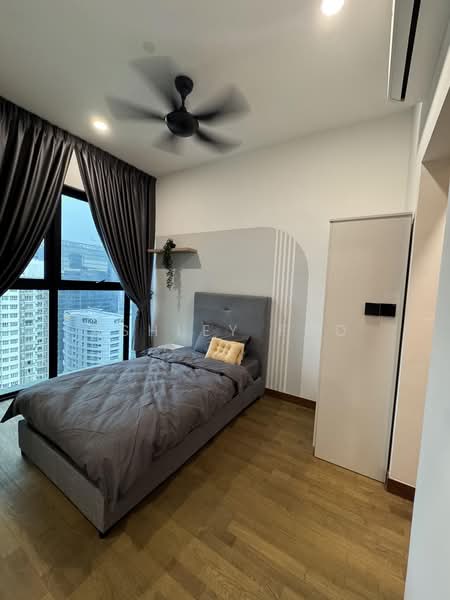 Kediaman Servis untuk Dijual di Alfa Bangsar - Ashley Foo - Bedroom - PropertyGuru.com.my