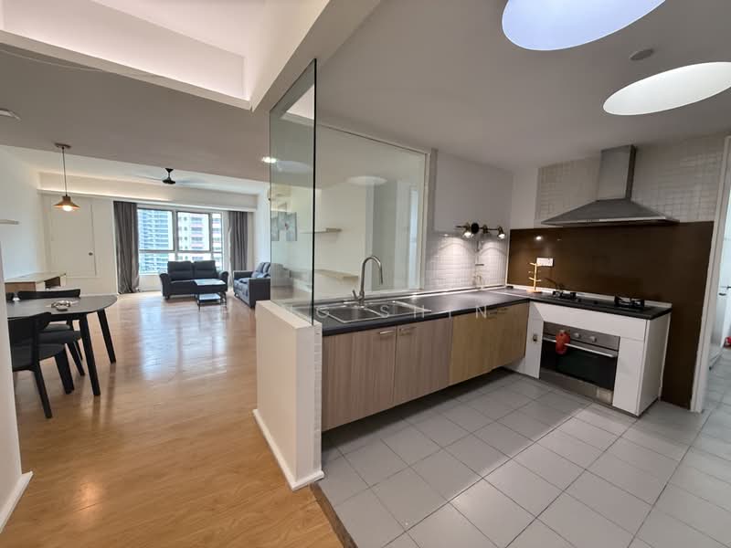 Servis Apartment untuk Disewa di i-Zen @ Kiara 1 - Ping Shin - Living Room - PropertyGuru.com.my