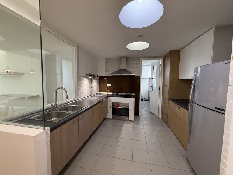 Servis Apartment untuk Disewa di i-Zen @ Kiara 1 - Ping Shin - Kitchen - PropertyGuru.com.my