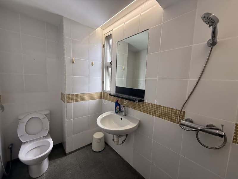 Servis Apartment untuk Disewa di i-Zen @ Kiara 1 - Ping Shin - Bathroom - PropertyGuru.com.my