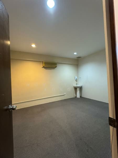 Shop / Office for Rent in Seksyen U13 (Setia Alam) - Wong Yuan Kong - Interior - PropertyGuru.com.my