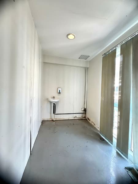 Shop / Office for Rent in Seksyen U13 (Setia Alam) - Wong Yuan Kong - Interior - PropertyGuru.com.my