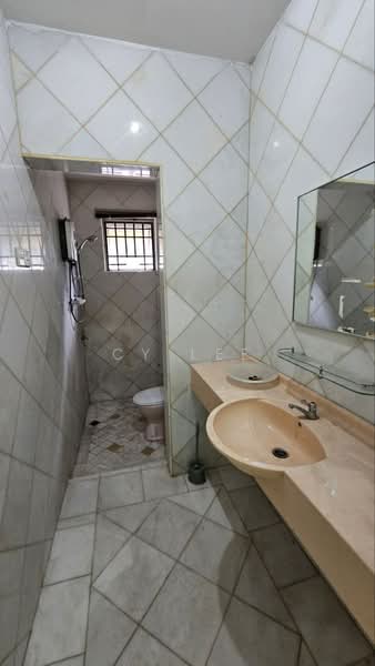 2-storey Terraced House for Sale in Taman Saikat (Ipoh) - CY Lee - Bathroom - PropertyGuru.com.my
