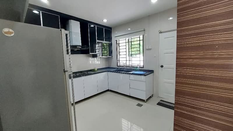 Bukit Kempas Bukits Kempas untuk Untuk Dijual - RM 1,680,000, Mac 2026 - Kitchen - PropertyGuru.com.my