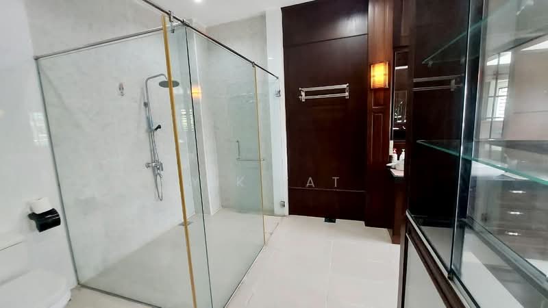 Bukit Kempas Bukits Kempas untuk Untuk Dijual - RM 1,680,000, Mac 2026 - Bathroom - PropertyGuru.com.my
