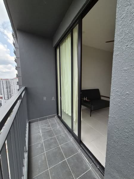 Pangsapuri untuk Disewa di Residensi Max - Ray Oh - Balcony - PropertyGuru.com.my