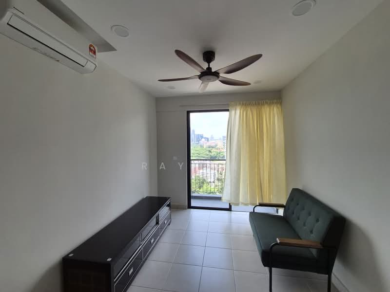 Pangsapuri untuk Disewa di Residensi Max - Ray Oh - Living Room - PropertyGuru.com.my