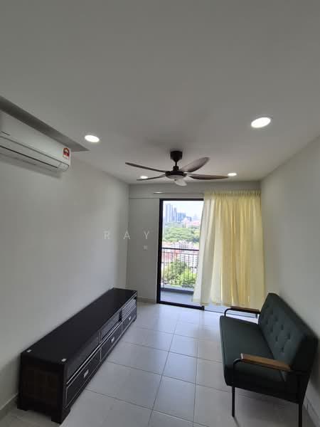 Pangsapuri untuk Disewa di Residensi Max - Ray Oh - Living Room - PropertyGuru.com.my