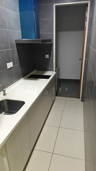 Service Residence for Rent at Citizen @ Old Klang Road - Foo Sek Mou - Kitchen - PropertyGuru.com.my
