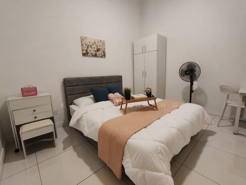 Service Residence for Sale at Skypod Residence - Kelvin Wong - Bedroom - PropertyGuru.com.my