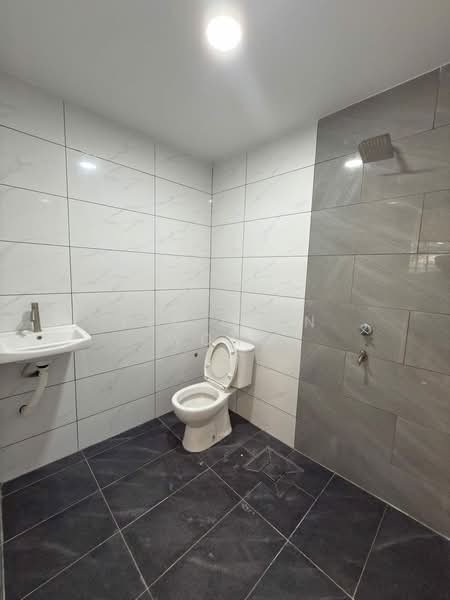 Taman Desa Skudai untuk Untuk Dijual - RM 588,000, Mac 2026 - Bathroom - PropertyGuru.com.my