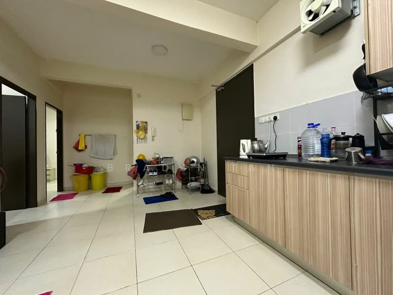 Service Residence for Sale at The Garden Residences - Braden Tan - Kitchen - PropertyGuru.com.my