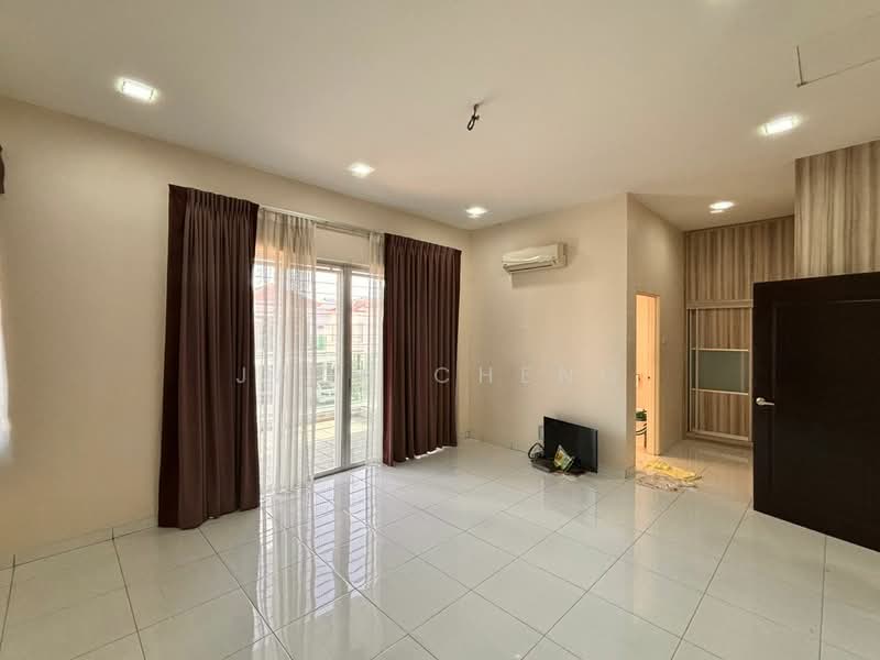 Anggun 2 , Kota Emerald , Rawang untuk Untuk Dijual - RM 1,150,000, Mac 2026 - Living Room - PropertyGuru.com.my