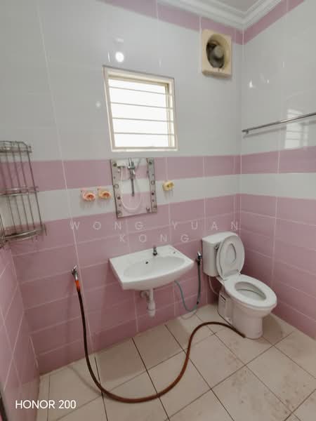 2-storey Terraced House for Rent in Setia Impian (Setia Alam) - Wong Yuan Kong - Bathroom - PropertyGuru.com.my