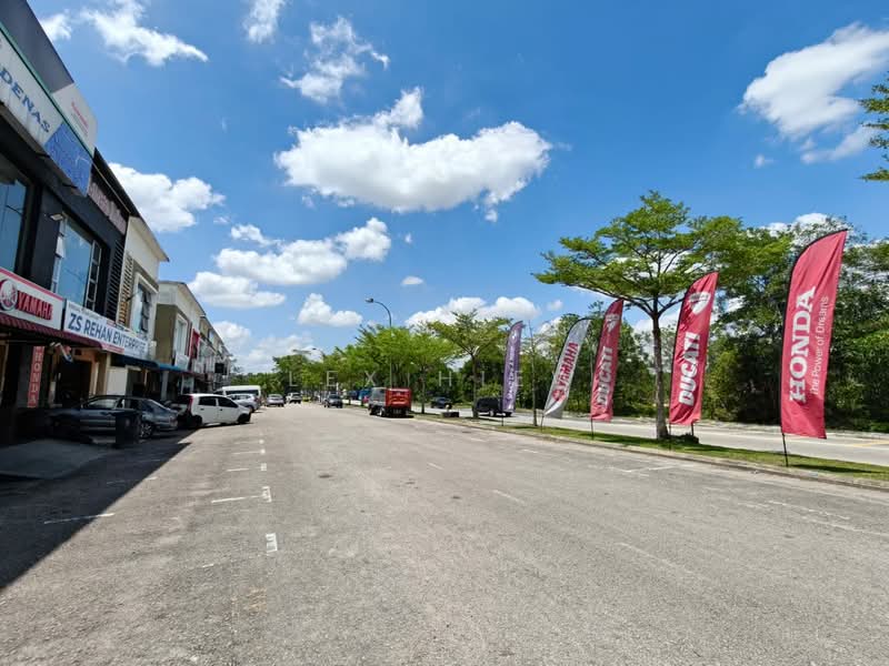 Taman Sri Pulai Perdana untuk Untuk Disewa - RM 3,100 /bulan, Mac 2026 - Exterior - PropertyGuru.com.my