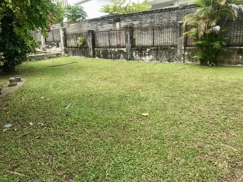 Bungalow for Sale in SS 3, Taman Universiti (Petaling Jaya) - Bernisa Bon - Garden - PropertyGuru.com.my