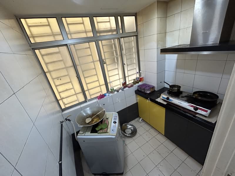 Condominium for Sale at Platinum Lake PV 10 - Kelvin Tan - Kitchen - PropertyGuru.com.my