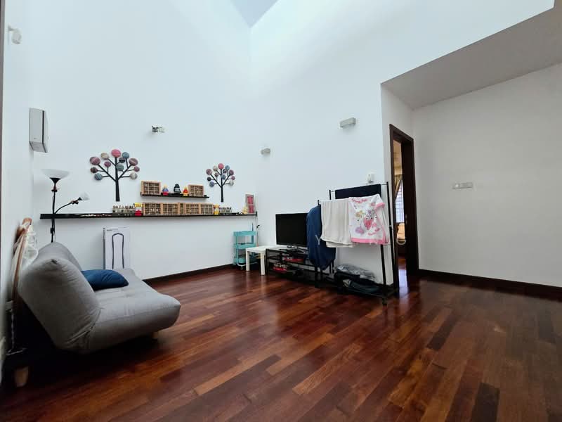 2-storey Terraced House for Sale in Bandar Kinrara Seksyen 1 (Bandar Kinrara) - Cassey Yong - Living Room - PropertyGuru.com.my