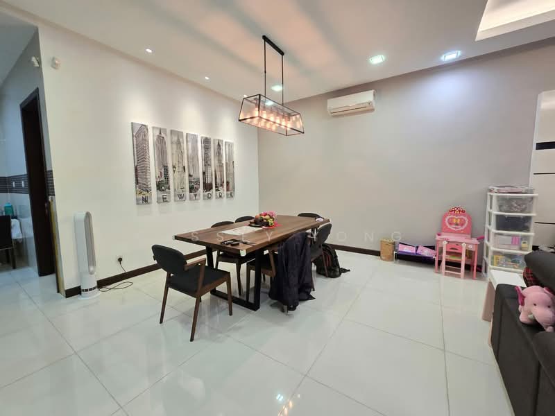 2-storey Terraced House for Sale in Bandar Kinrara Seksyen 1 (Bandar Kinrara) - Cassey Yong - Dining Room - PropertyGuru.com.my