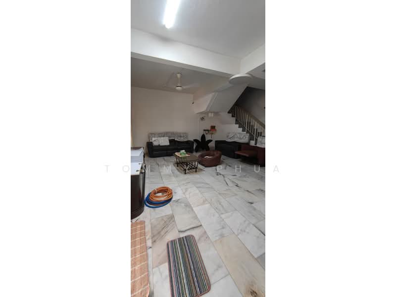 2-storey Terraced House for Rent in Taman Johor Jaya (Johor Bahru) - Tommy Phua - Living Room - PropertyGuru.com.my