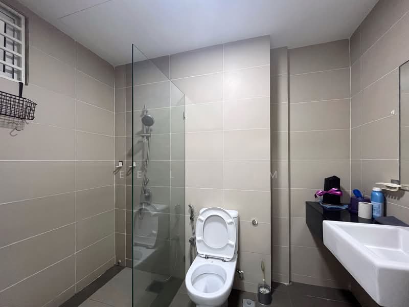 Condominium for Rent at Tropicana Bay Residences - Ee Lin Lim - Bathroom - PropertyGuru.com.my