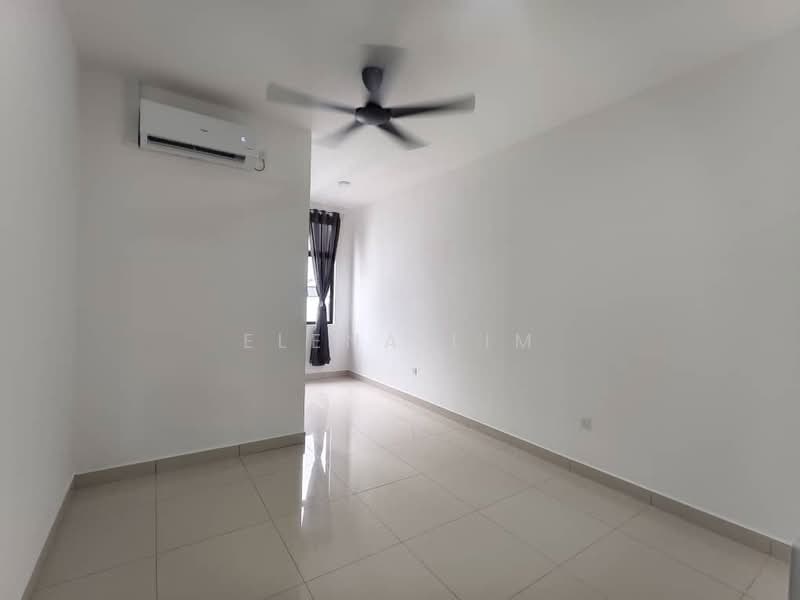 Untuk Disewa - The Straits View Permas Jaya 17