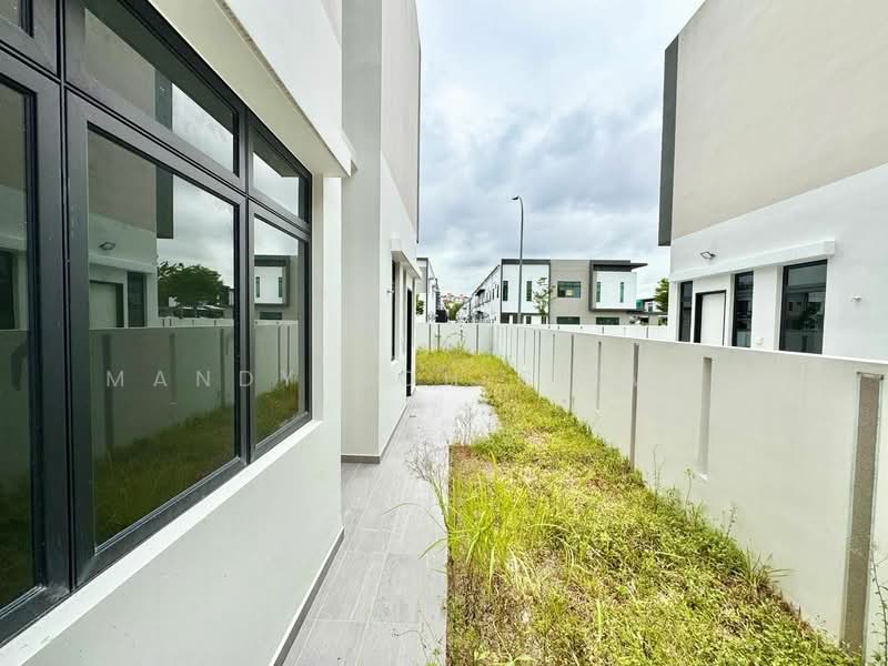 Semi-Detached House for Sale in Skudai (Johor) - Mandy Goh Siew Li - Exterior - PropertyGuru.com.my