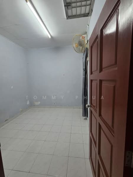 Untuk Disewa - Jalan Kembia 17, Taman Puteri Wangsa