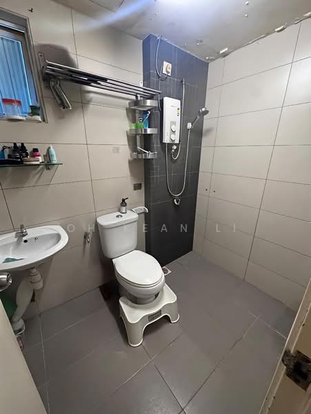 Condominium for Sale at Ocean View Residences - Oh Kean Li - Bathroom - PropertyGuru.com.my