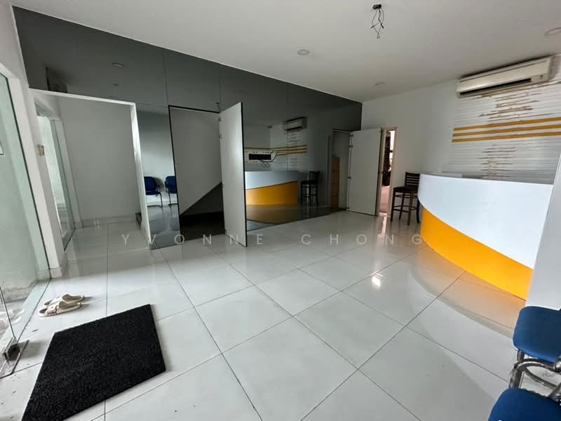 Factory for Rent in Taman Tan Sri Yaacob (Johor Bahru) - Yvonne Chong - Entrance - PropertyGuru.com.my