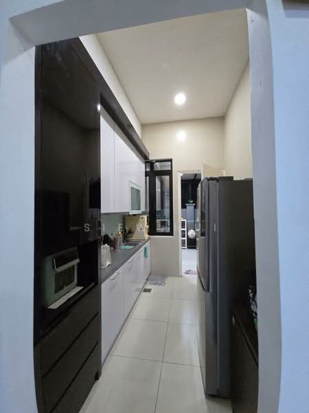 Taman Sri Intan untuk Untuk Dijual - RM 2,800,000, Mac 2026 - Kitchen - PropertyGuru.com.my