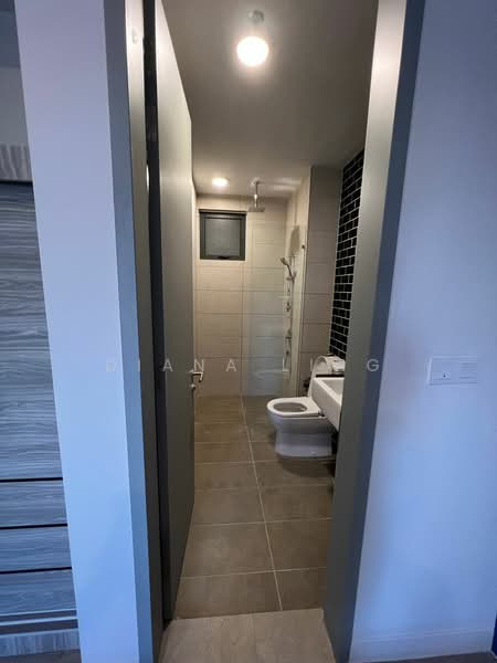 Apartment for Sale at Union Suites - Diana Ling - Bathroom - PropertyGuru.com.my