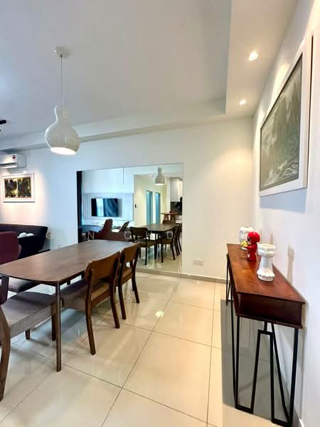 Waterside Residence untuk Untuk Disewa - RM 4,500 /bulan, Mac 2026 - Dining Room - PropertyGuru.com.my