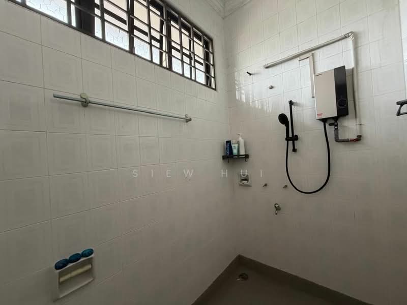 Taman Perling untuk Untuk Dijual - RM 769,000, Mac 2026 - Bathroom - PropertyGuru.com.my