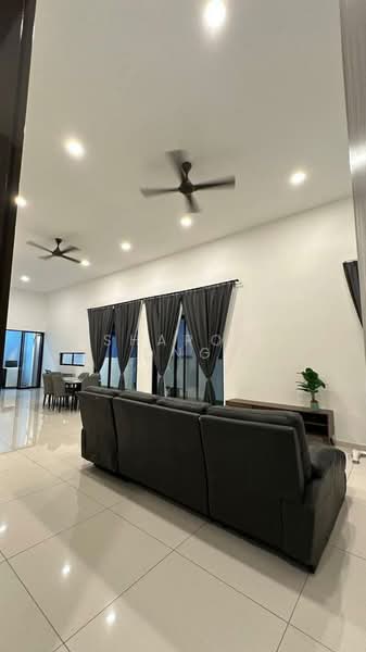 Cluster House for Rent in Austin Crest (Johor Bahru) - Sharon Ong - Living Room - PropertyGuru.com.my