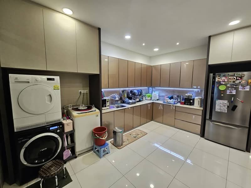 2-storey Terraced House for Sale in Taman Dato Onn (Johor Bahru) - Braden Tan - Kitchen - PropertyGuru.com.my