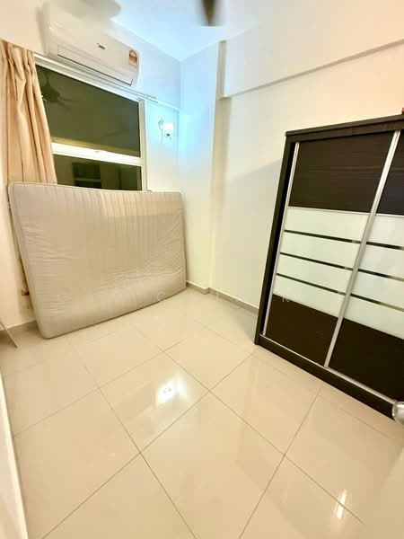 The Oasis untuk Untuk Disewa - RM 2,000 /bulan, Mac 2026 - Bedroom - PropertyGuru.com.my