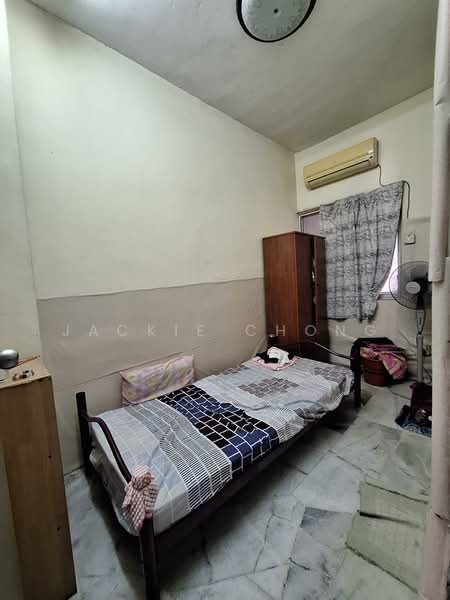 Taman Universiti Indah untuk Untuk Dijual - RM 580,000, Mac 2026 - Bedroom - PropertyGuru.com.my